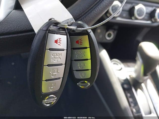 2021 NISSAN VERSA SV XTRONIC CVT 11