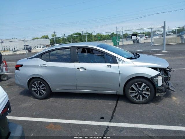 2021 NISSAN VERSA SV XTRONIC CVT 13