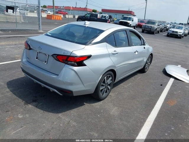 2021 NISSAN VERSA SV XTRONIC CVT 4