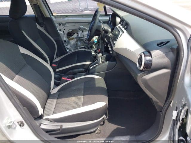 2021 NISSAN VERSA SV XTRONIC CVT 5