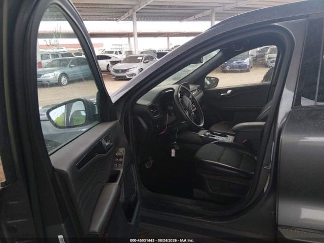 2024 FORD ESCAPE ST-LINE 5