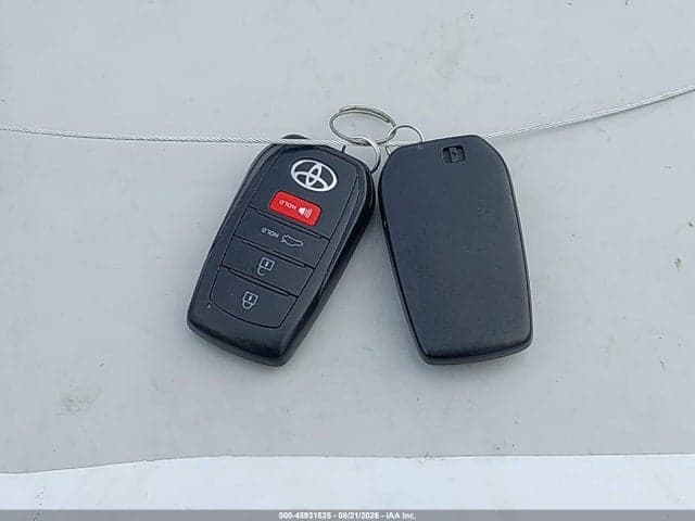 2023 TOYOTA COROLLA SE 11