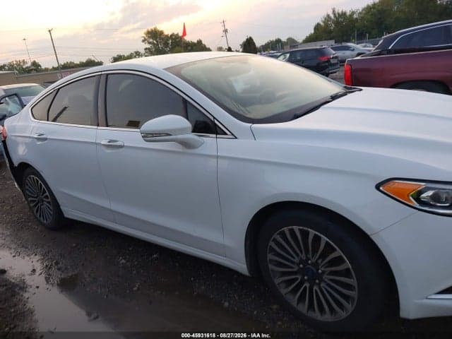 2017 FORD FUSION SE 13