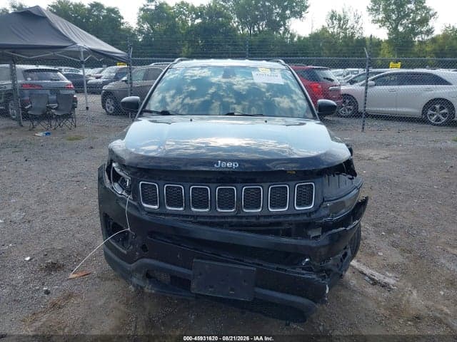 2017 JEEP NEW COMPASS LATITUDE 4X4 13