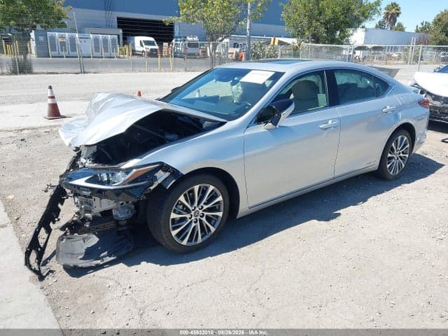 2019 LEXUS ES 300H 2