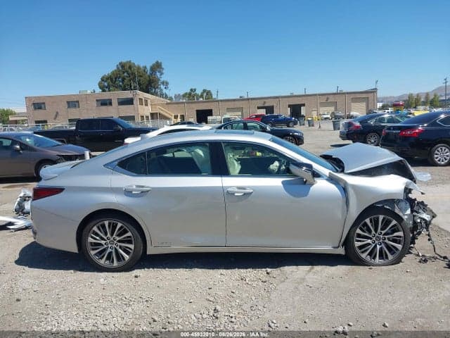 2019 LEXUS ES 300H 14