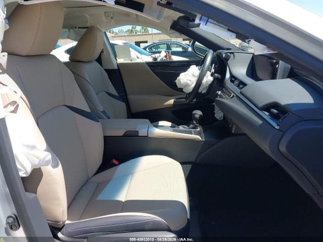 2019 LEXUS ES 300H 5