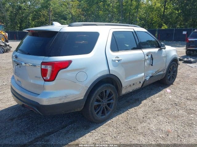 2017 FORD EXPLORER XLT 4