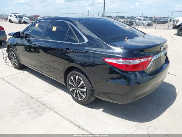 2017 TOYOTA CAMRY LE 3