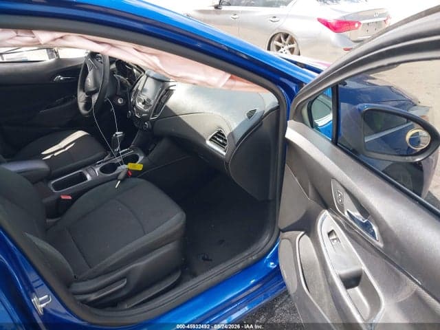 2017 CHEVROLET CRUZE LT AUTO 5