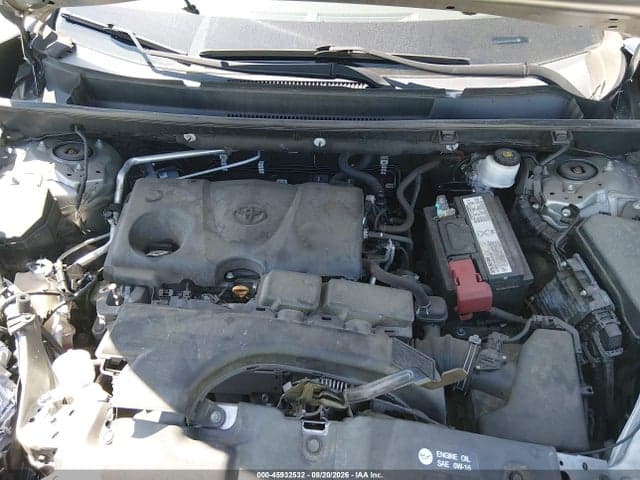 2019 TOYOTA RAV4 XLE 10