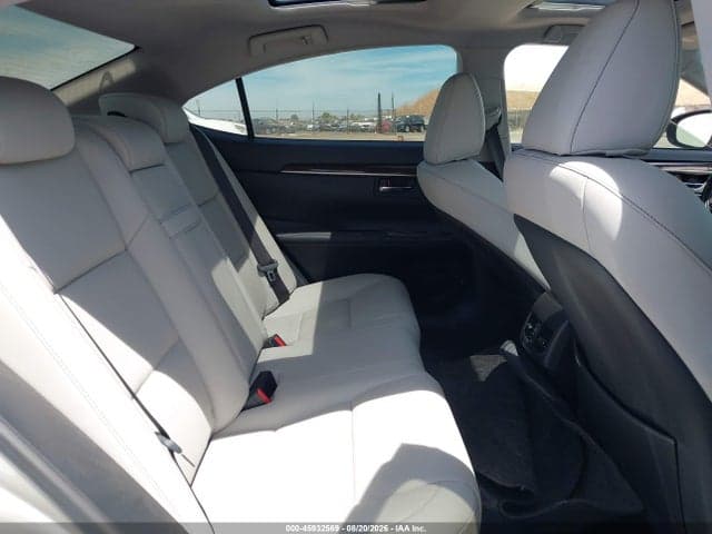 2017 LEXUS ES 350 8