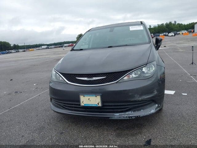 2017 CHRYSLER PACIFICA TOURING 12