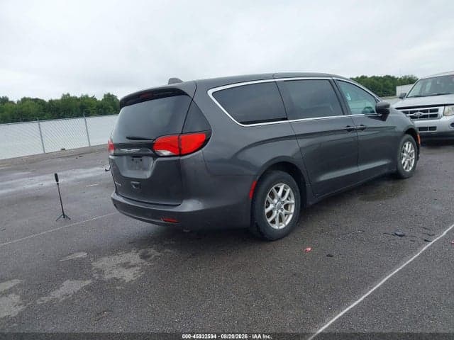 2017 CHRYSLER PACIFICA TOURING 4
