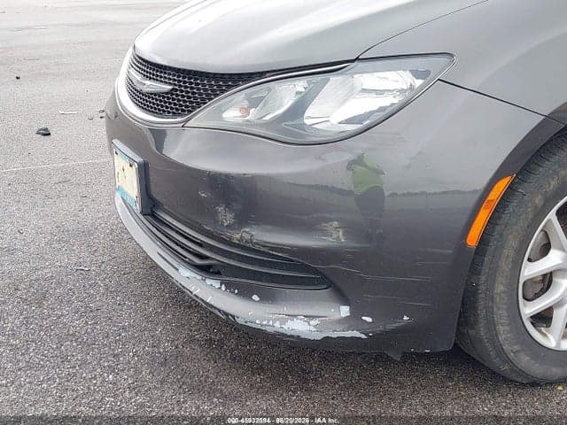 2017 CHRYSLER PACIFICA TOURING 6