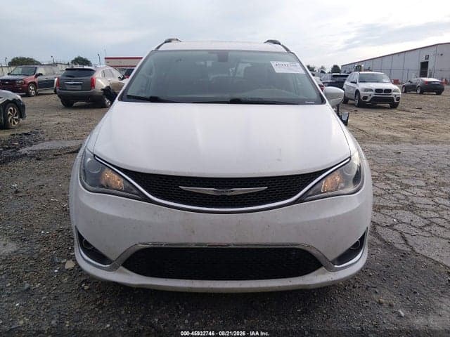 2017 CHRYSLER PACIFICA TOURING-L 12