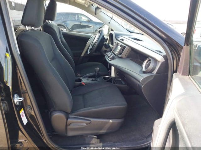 2017 TOYOTA RAV4 LE 5