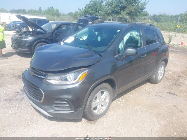 2019 CHEVROLET TRAX LT 2