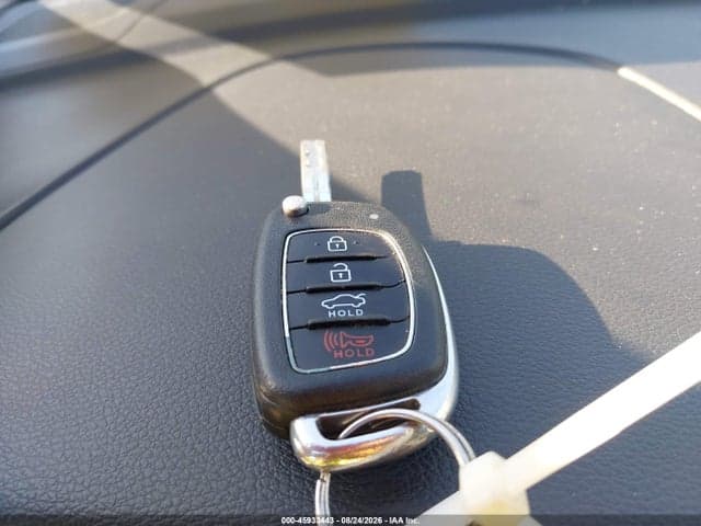 2019 HYUNDAI SONATA SE 11