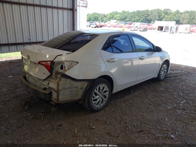 2017 TOYOTA COROLLA LE 4