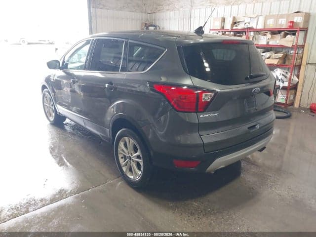 2019 FORD ESCAPE SE 3