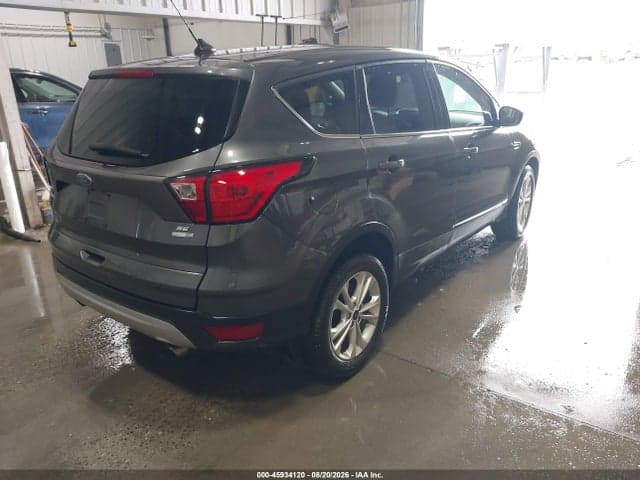 2019 FORD ESCAPE SE 4
