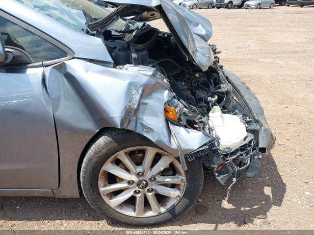 2017 KIA FORTE S 13