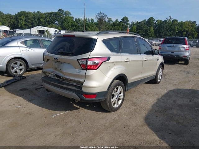 2018 FORD ESCAPE SE 4