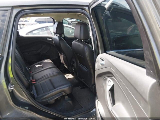 2017 FORD ESCAPE TITANIUM 8