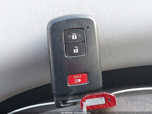 2017 TOYOTA PRIUS V FIVE 11