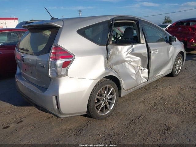 2017 TOYOTA PRIUS V FIVE 4