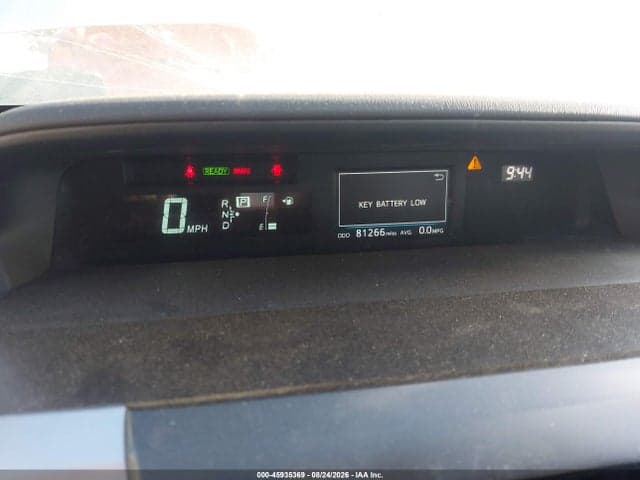 2017 TOYOTA PRIUS V FIVE 7
