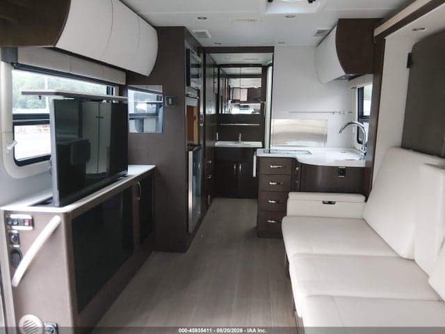 2017 LEISURE SPRINTER 7
