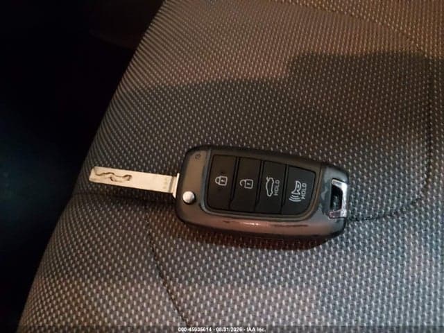 2021 HYUNDAI ELANTRA SE 11