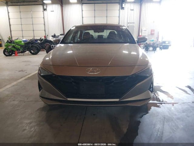 2021 HYUNDAI ELANTRA SE 12