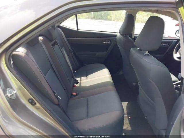 2017 TOYOTA COROLLA LE 8