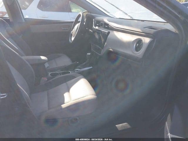 2018 TOYOTA COROLLA LE 5