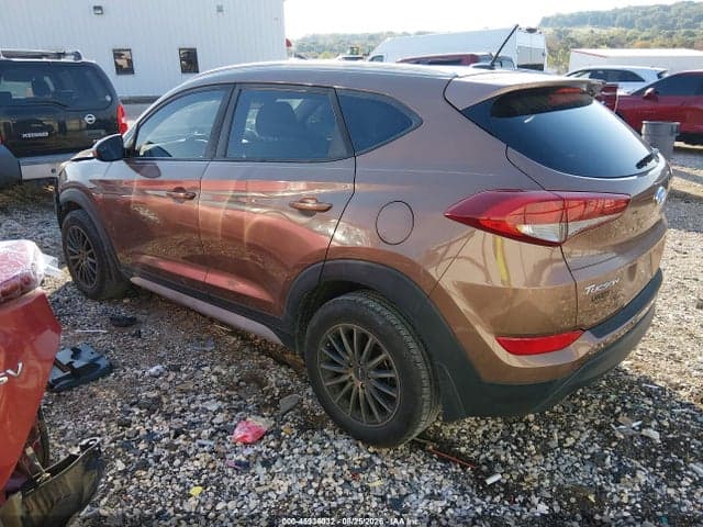2017 HYUNDAI TUCSON SE 3