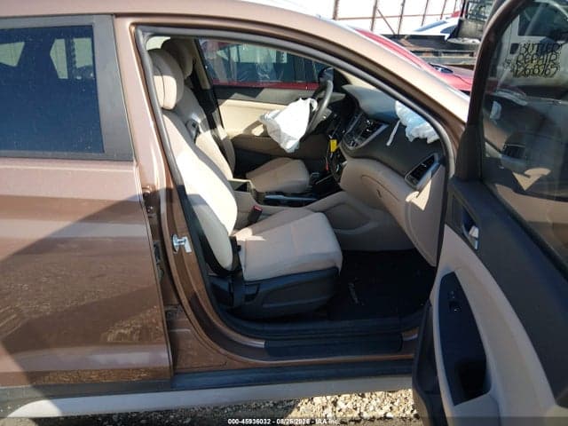2017 HYUNDAI TUCSON SE 5