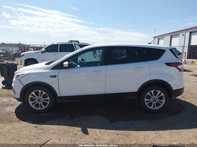 2017 FORD ESCAPE SE 14