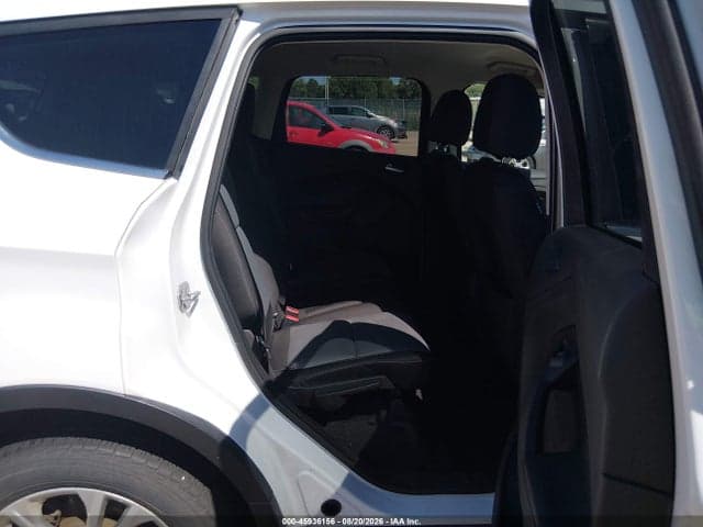 2017 FORD ESCAPE SE 8