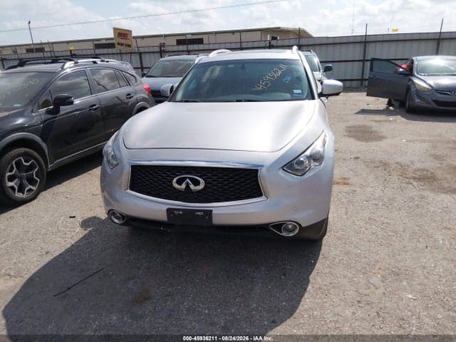 2017 INFINITI QX70 6