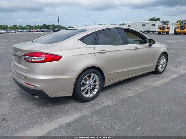 2019 FORD FUSION SE 4