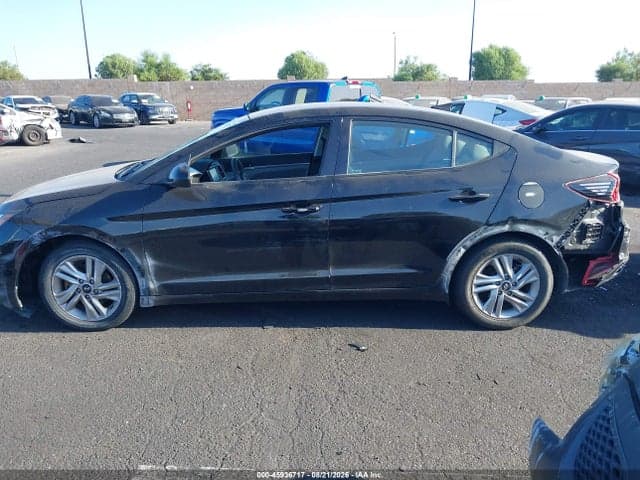 2020 HYUNDAI ELANTRA SEL 14