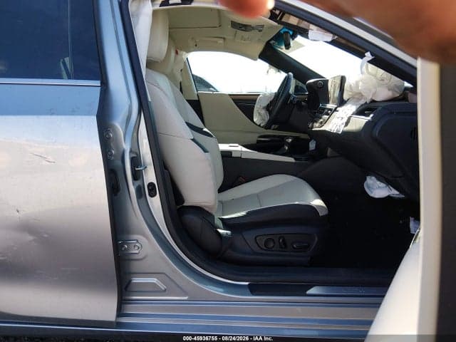 2025 LEXUS ES 300H 5