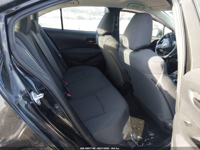 2022 TOYOTA COROLLA LE 8