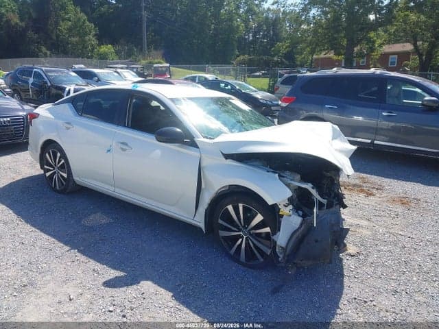 2020 NISSAN ALTIMA SR FWD