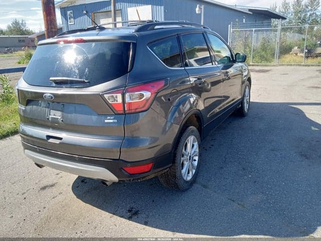 2017 FORD ESCAPE SE 4