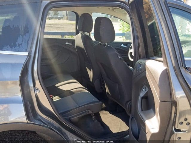 2017 FORD ESCAPE SE 7