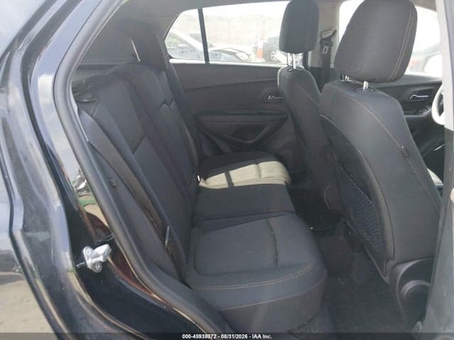 2017 CHEVROLET TRAX LT 8